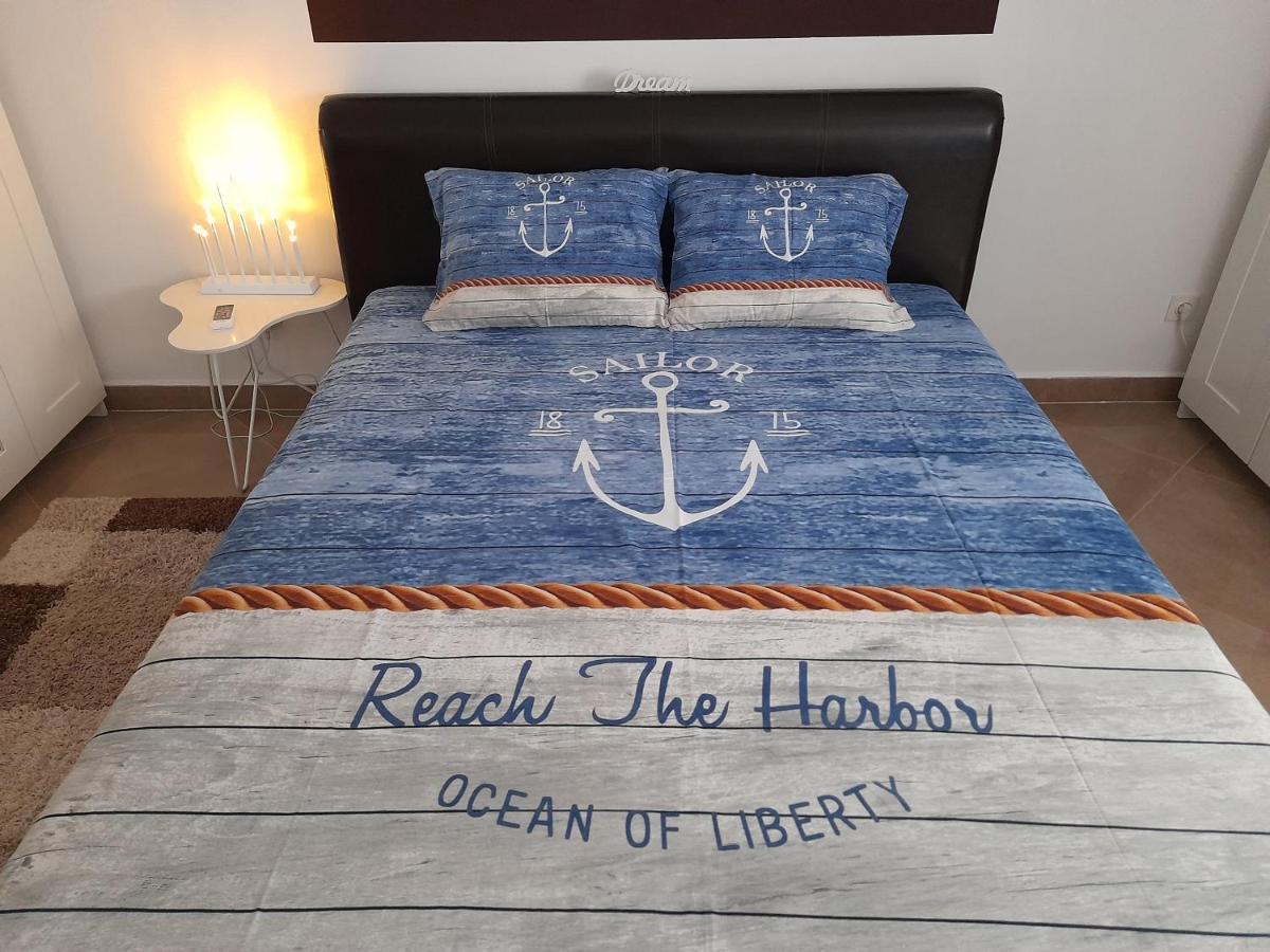 Apartment Motivation